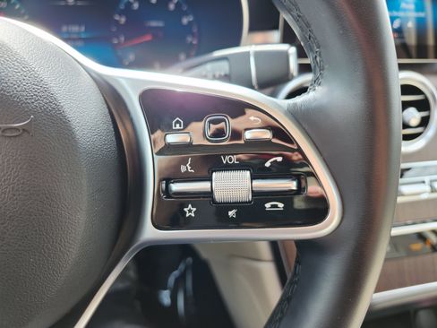 Used 2022 Mercedes-Benz GLC 300 4MATIC image 33