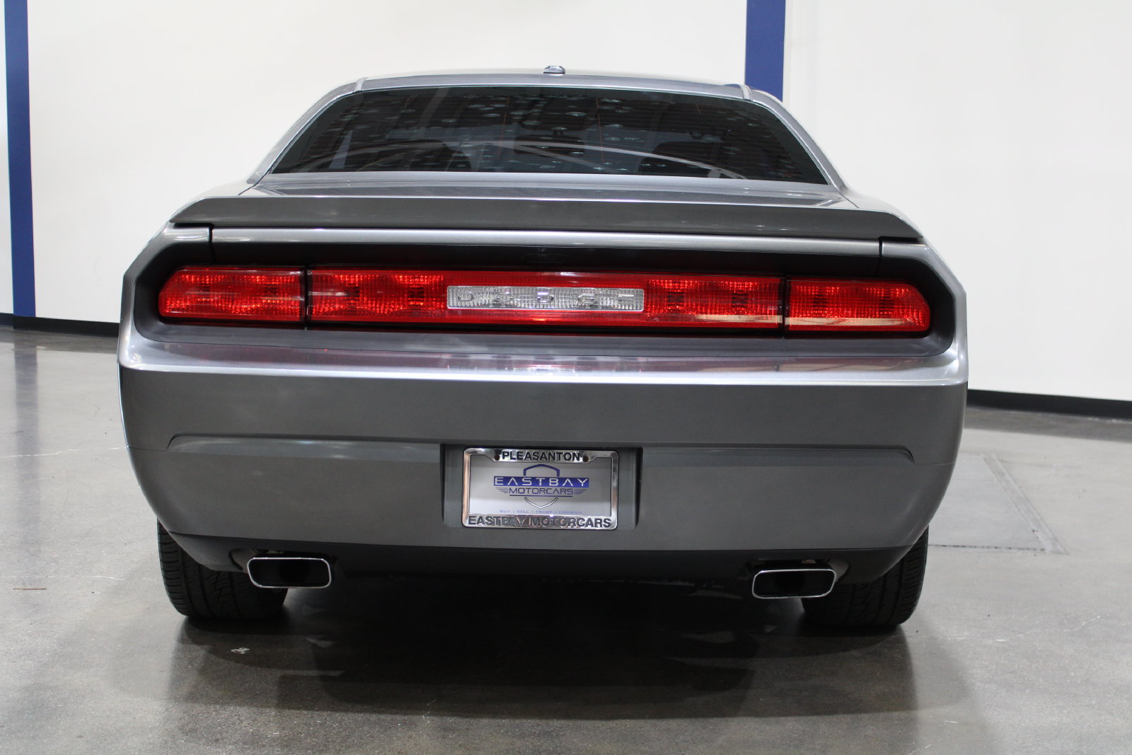 Used 2011 Dodge Challenger R/T RWD image 9