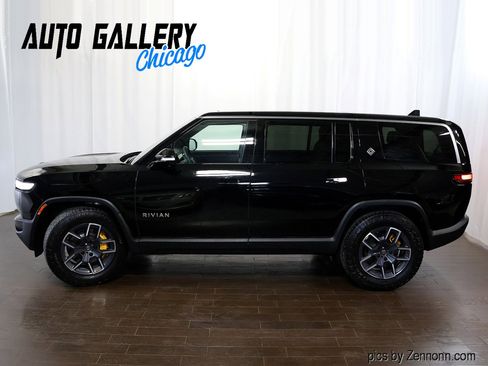 Used 2023 Rivian R1S Launch Edition image 10