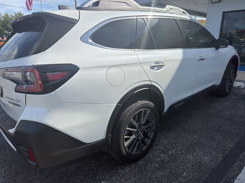 Certified 2022 Subaru Outback Touring XT w/ Popular Package #2 AWD/4WD image 7