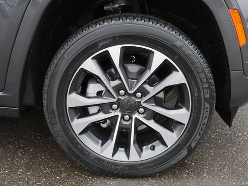 New 2025 Jeep Grand Cherokee Overland w/ Adv Protech Group III image 17