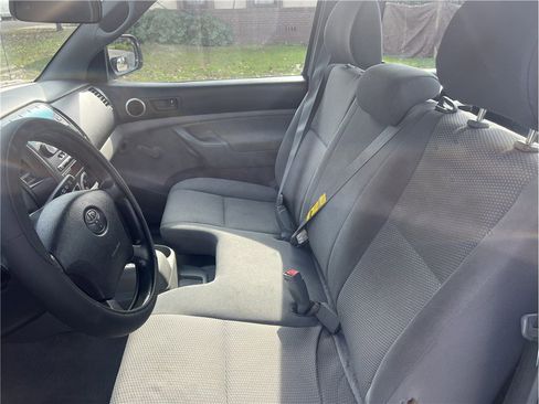 Used 2007 Toyota Tacoma Pickup 2D 6 ft image 11