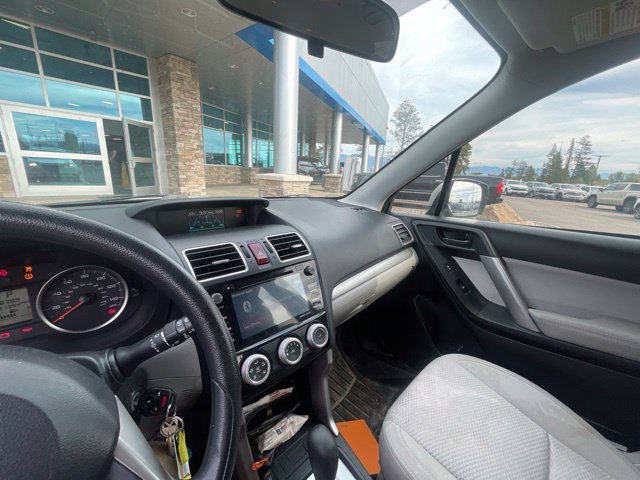 Used 2016 Subaru Forester 2.5i Premium w/ Protection Package #1 AWD/4WD image 2