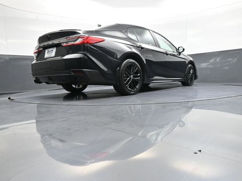 Certified 2025 Toyota Camry SE w/ Convenience Package FWD image 30
