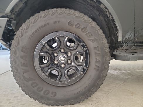 Used 2021 Ford Bronco Wildtrak AWD/4WD image 10