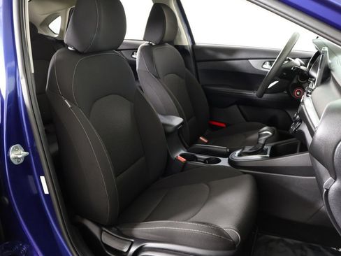 Used 2019 Kia Forte LXS FWD image 28