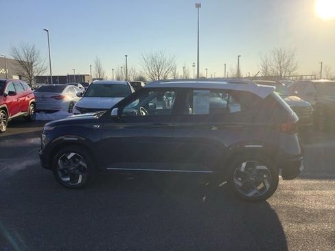 Certified 2026 Hyundai Venue SEL image 9