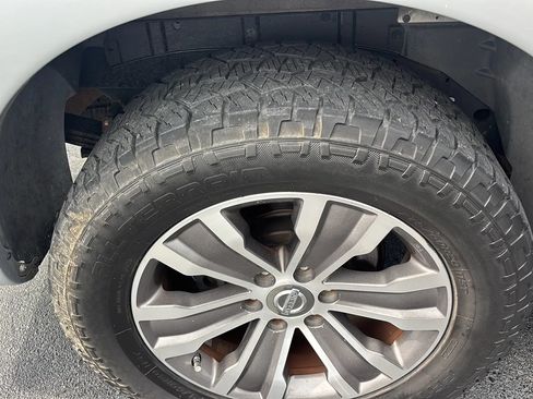 Used 2017 Nissan Titan SL RWD image 30