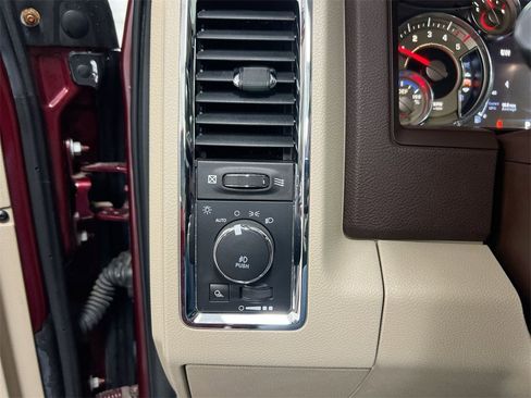 Used 2017 RAM 1500 Laramie Longhorn w/ Cold Weather Group image 18