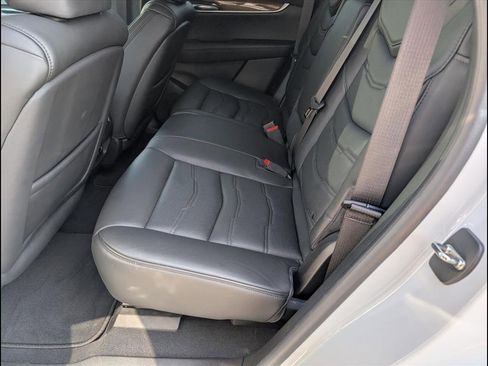 Used 2017 Cadillac XT5 Platinum image 8