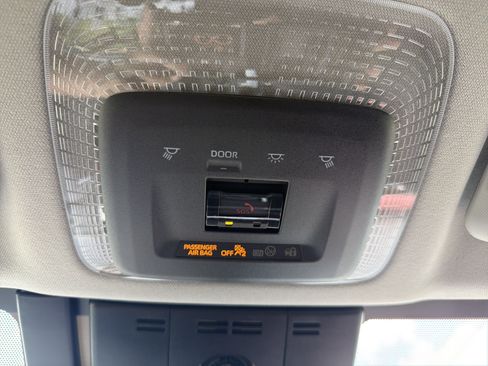 New 2026 Toyota Prius Plug-In Hybrid FWD image 21