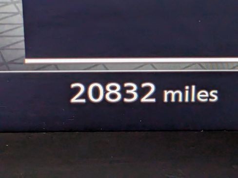 Used 2025 Nissan Pathfinder Platinum w/ Cargo Package image 25