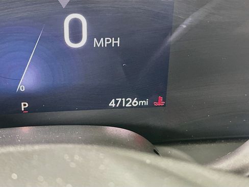 Used 2024 Buick Encore GX Sport Touring FWD image 19
