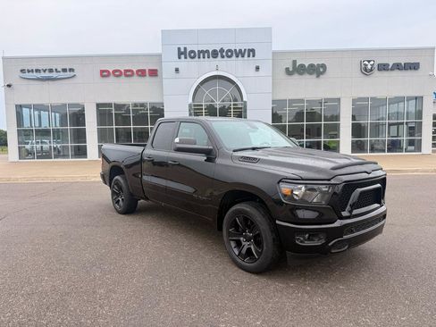 Used 2022 RAM 1500 Big Horn AWD/4WD image 1