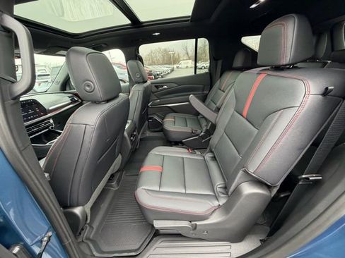 New 2026 Chevrolet Traverse RS w/ LPO, Floor Liner Package image 39