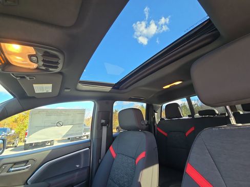 New 2025 Chevrolet Colorado Z71 w/ Technology Package image 55