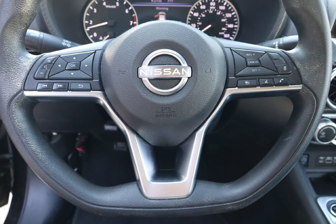 Used 2024 Nissan Sentra SV FWD image 11