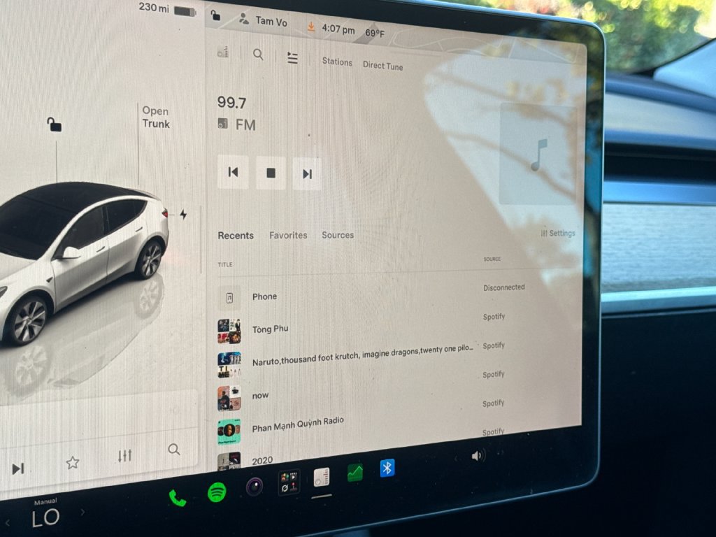 Used 2023 Tesla Model Y Long Range AWD/4WD image 23