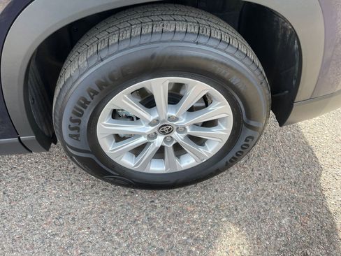 Used 2025 Toyota Grand Highlander FWD image 32