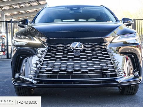 New 2026 Lexus RX 450h AWD image 2