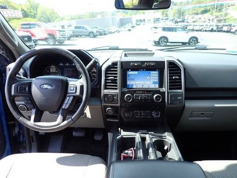 Used 2017 Ford F150 XLT w/ Equipment Group 302A Luxury AWD/4WD image 13