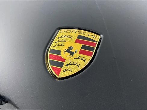 Used 2019 Porsche Cayenne S image 9