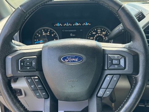 Used 2015 Ford F150 XLT w/ Equipment Group 302A Luxury image 20