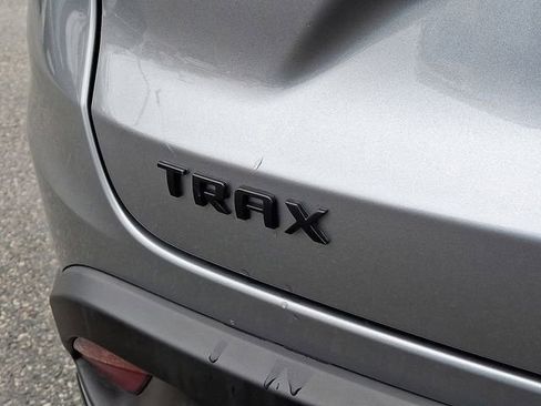 Used 2024 Chevrolet Trax RS w/ Driver Confidence Package image 39