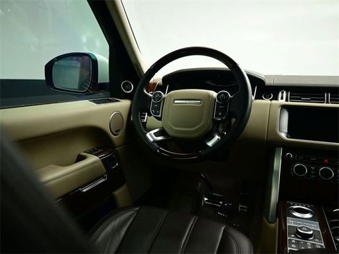 Used 2017 Land Rover Range Rover Supercharged image 10