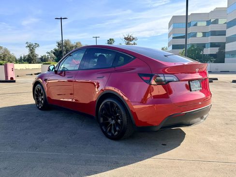 Used 2021 Tesla Model Y Long Range AWD/4WD image 9