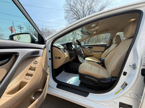 Used 2013 Hyundai Elantra GLS w/ Preferred Pkg image 20