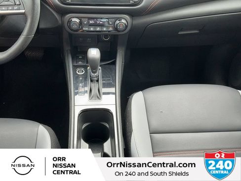 Used 2023 Nissan Kicks SR w/ SR Premium Package FWD image 22