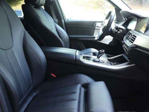 Used 2022 BMW X5 sDrive40i w/ M Sport Package image 20