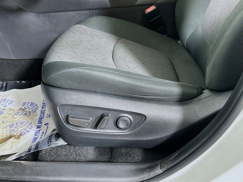 Used 2024 Toyota RAV4 XLE image 18