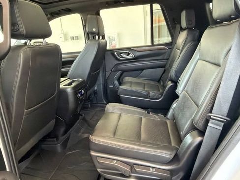 Used 2023 Chevrolet Tahoe High Country AWD/4WD image 16