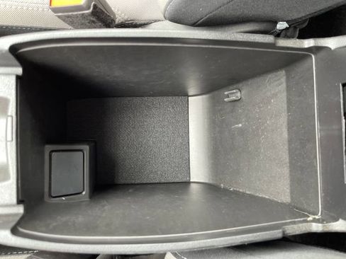 Used 2022 Ford Escape SE w/ Convenience Package FWD image 26