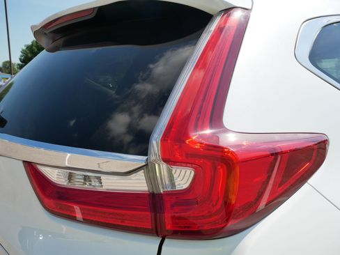 Used 2019 Honda CR-V Touring image 17