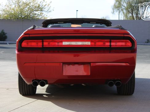 Used 2009 Dodge Challenger R/T image 38