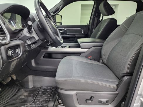 Used 2023 RAM 2500 Big Horn w/ Night Edition image 8