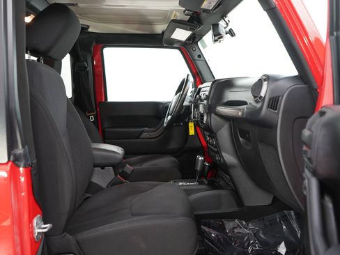 Used 2013 Jeep Wrangler Sport AWD/4WD image 11