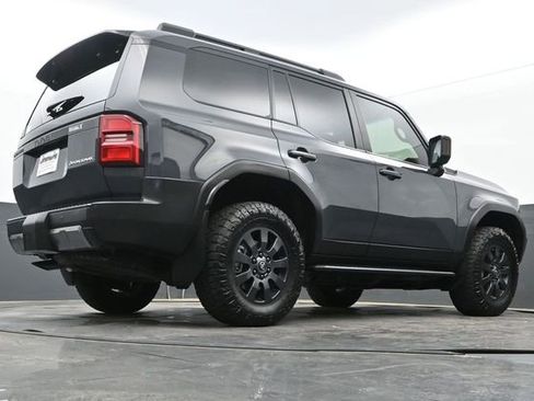 Used 2024 Toyota Land Cruiser image 27