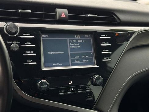 Used 2019 Toyota Camry L image 15