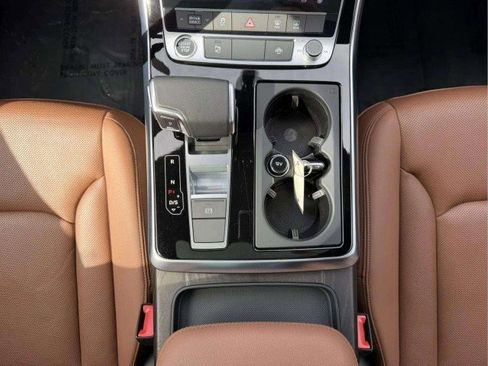 Used 2023 Audi Q7 3.0T Premium Plus w/ Premium Plus Package image 30