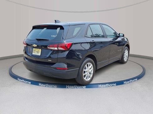 Used 2023 Chevrolet Equinox LS AWD/4WD image 6