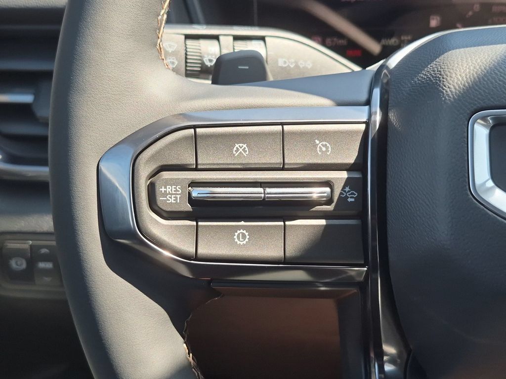 New 2027 GMC Terrain AT4 w/ Convenience Package III AWD/4WD image 13