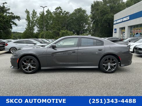 Used 2019 Dodge Charger GT RWD image 2