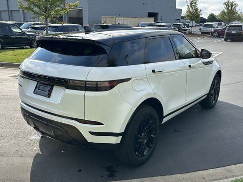 Used 2026 Land Rover Range Rover Evoque S AWD/4WD image 7