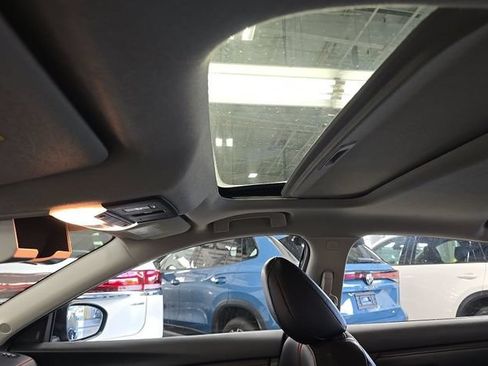 Used 2025 Nissan Sentra SR w/ SR Premium Package FWD image 8
