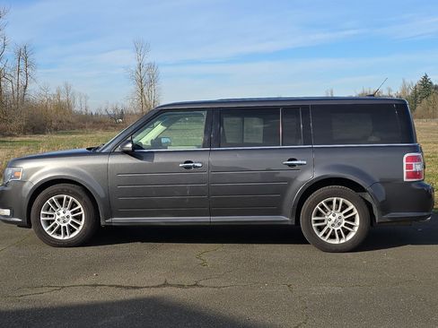 Used 2018 Ford Flex SEL w/ Equipment Group 202A image 7