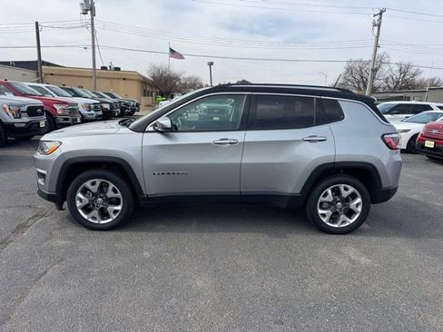 Used 2019 Jeep Compass Limited image 6